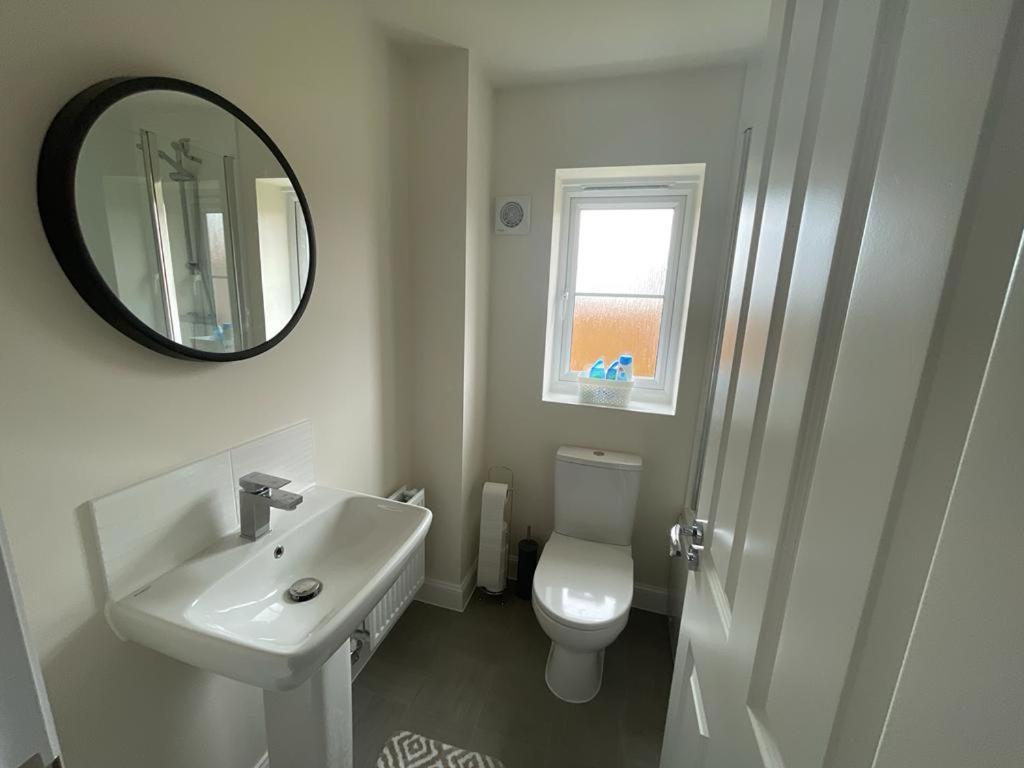 Stunning 3-Bed Risa House In Beeston Nottingham Villa Esterno foto
